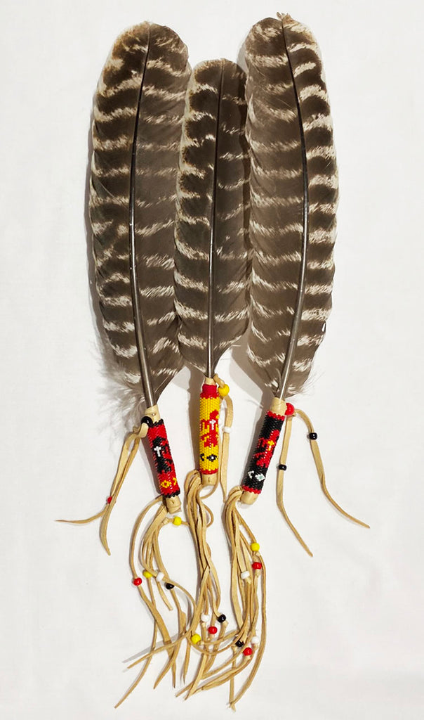 Beaded Feathers - by Louise Vien (1 pc)