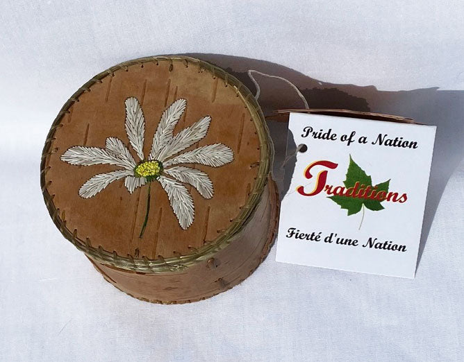 Birch Bark Basket 3" with Moose hair embroidery - White Daisy